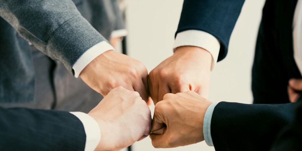 Base Sur Digital - Clientes & Alianzas